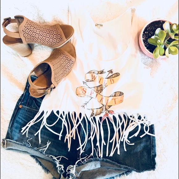 🔴4 for 25🔴 Fringe Crop Top - Picture 3 of 8